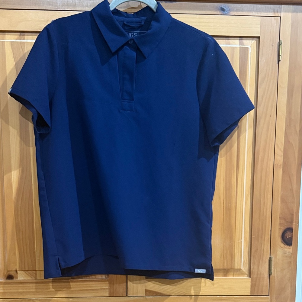 Figs Women's Navy Short-Sleeve Polo EUC